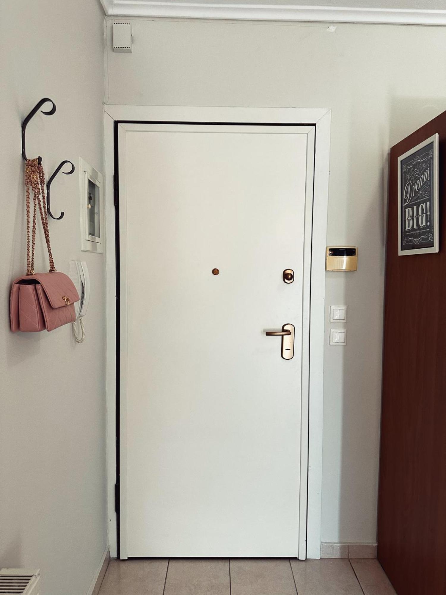 Homely Flat Near Airport Thessaloniki Exterior foto